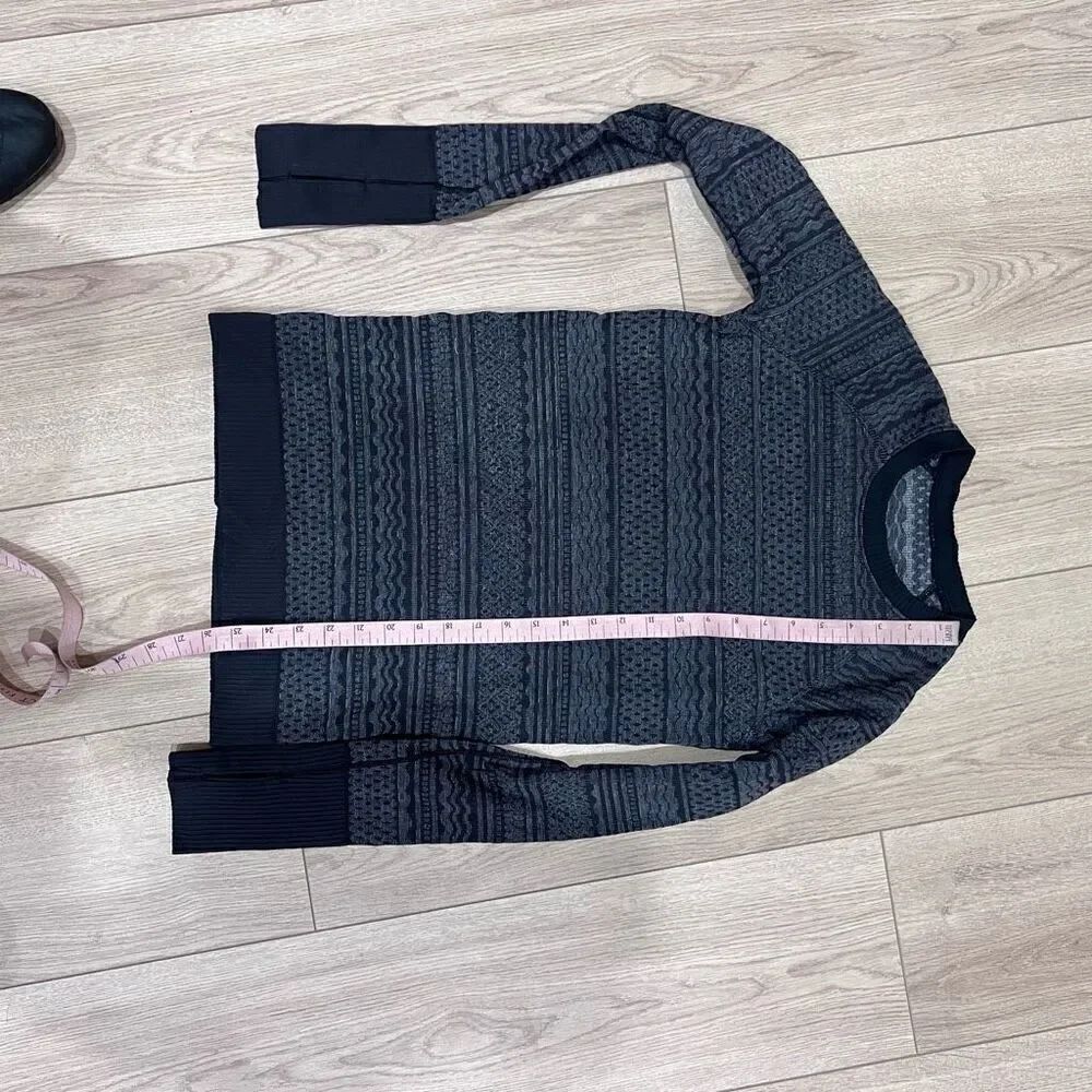 Lululemon Rest Less Pullover - Picture 6 of 7